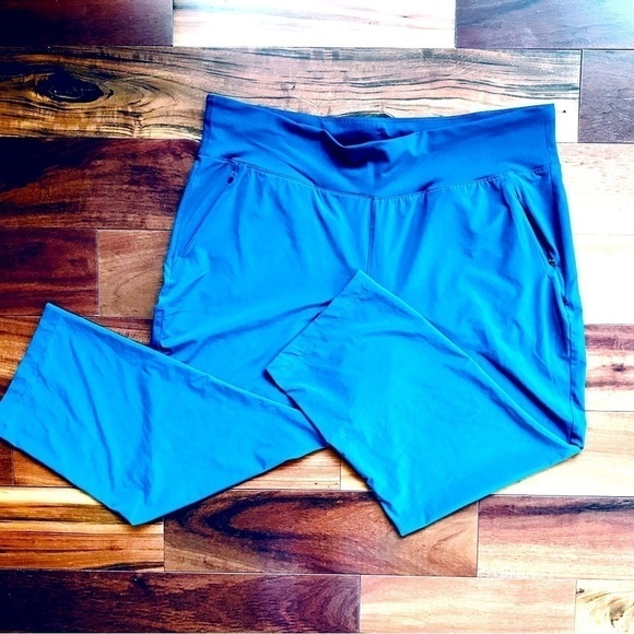 Eddie Bauer Pants - Eddie Bauer Athletic Capri